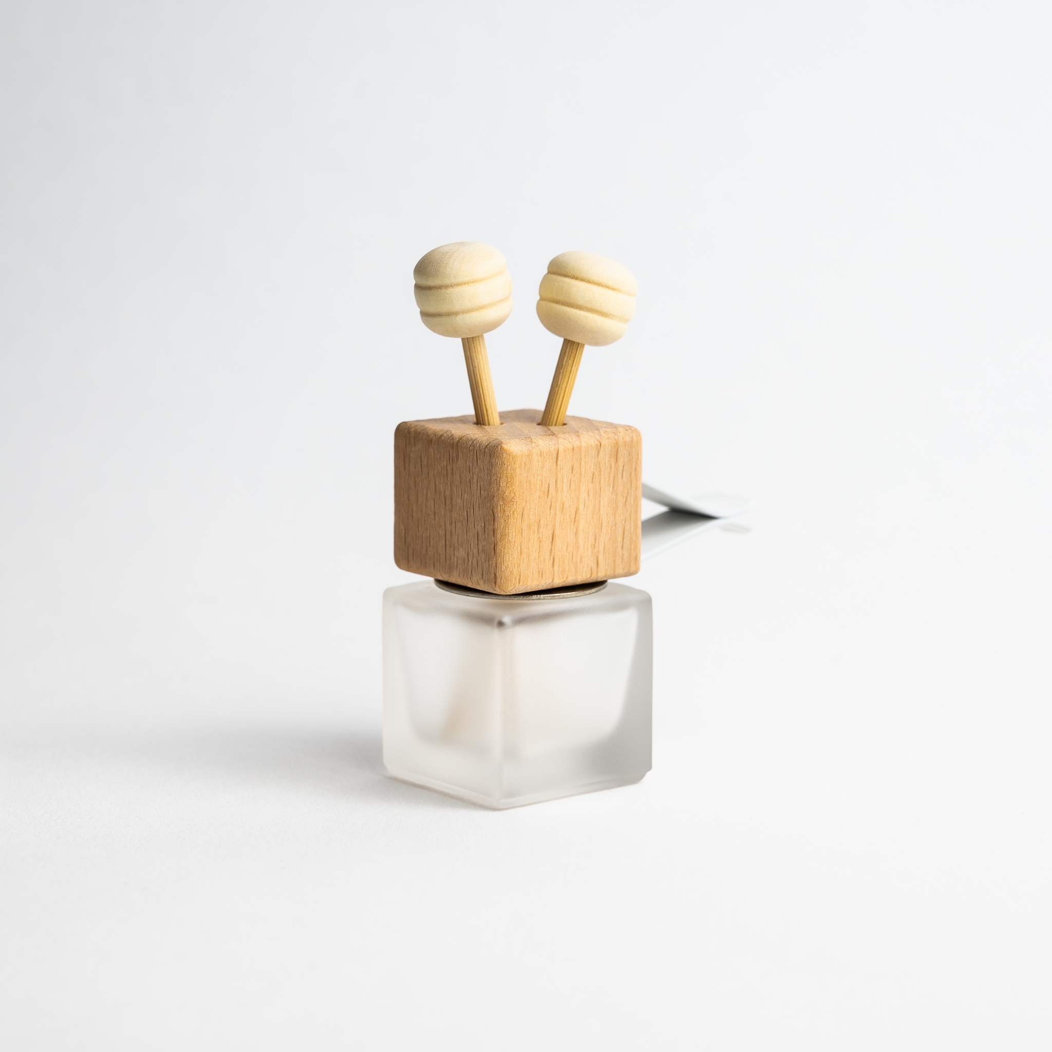 3357 Frosted Wooden Car Diffuser