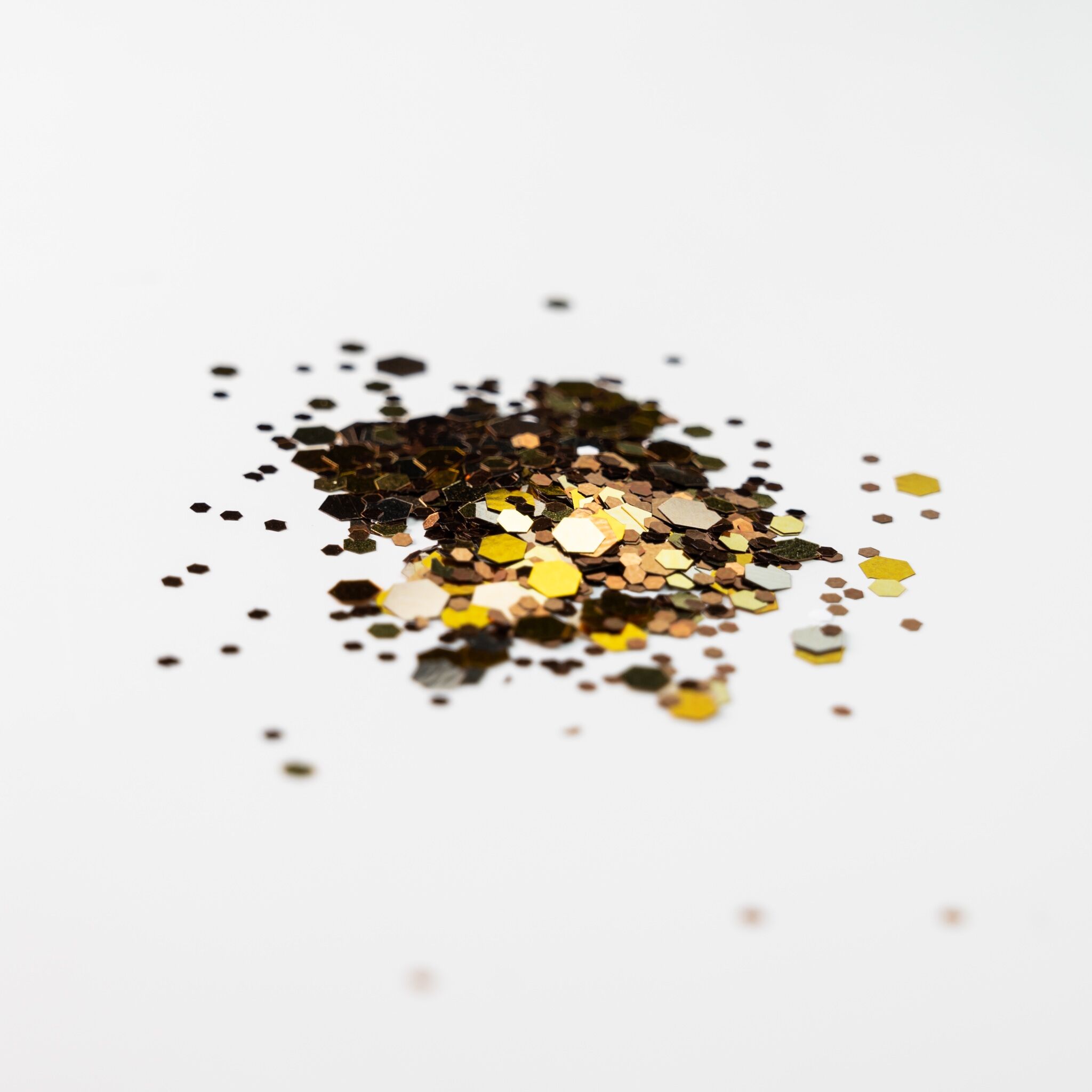 2450 Chunky Shiny Gold Glitter