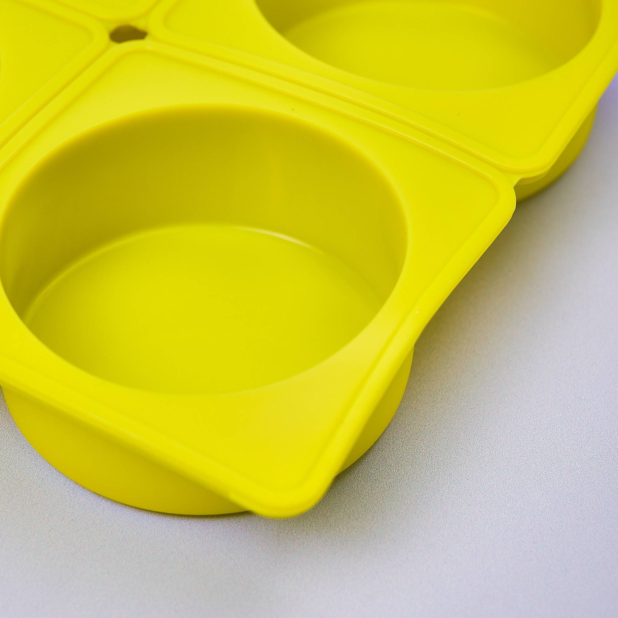 9128 Circle Mould, Silicone, Set of 4 - Close Up