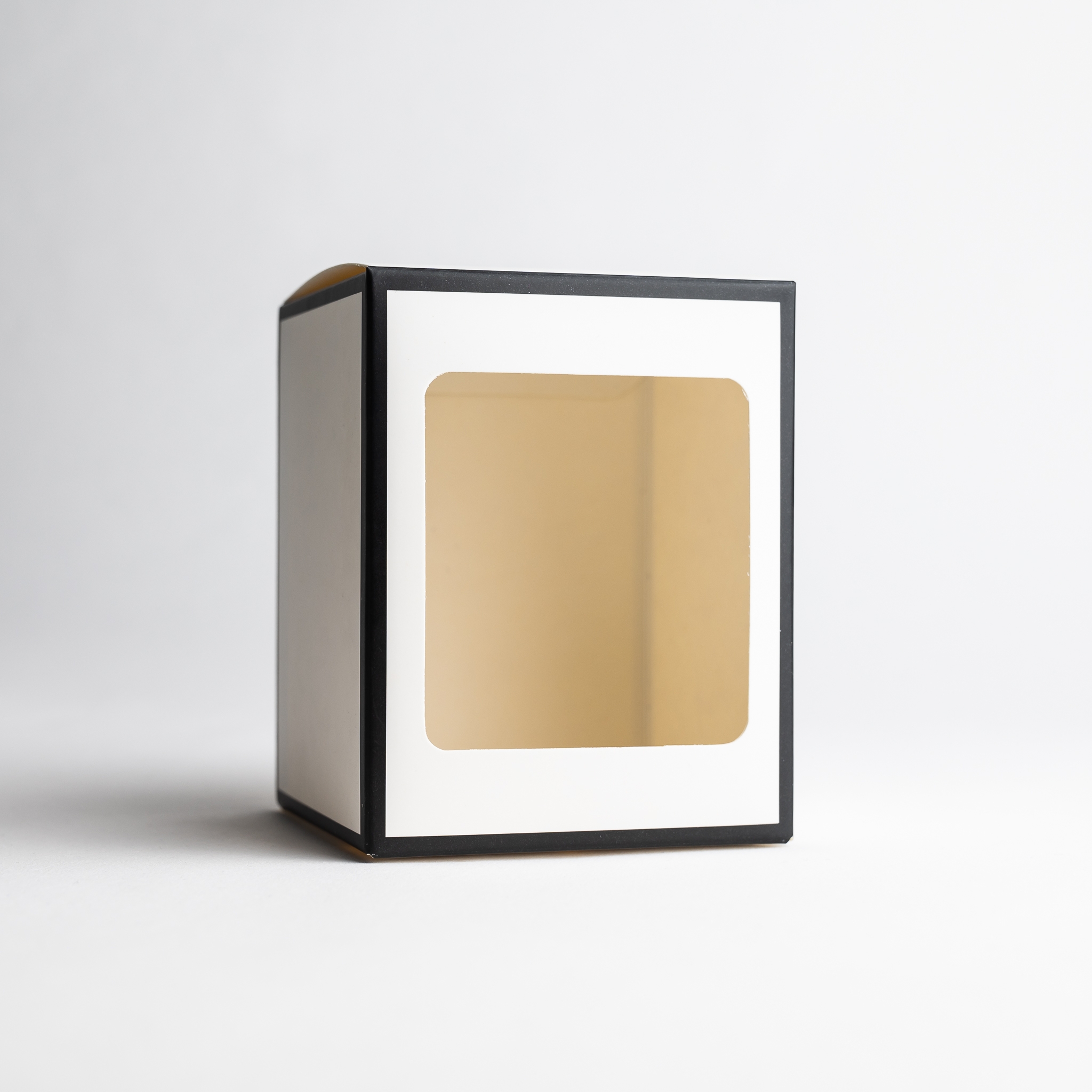 2893 20cl White Candle Box With Black Rim With Window