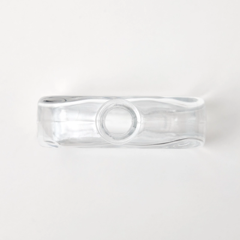DIFFGLASS037_3_WEB