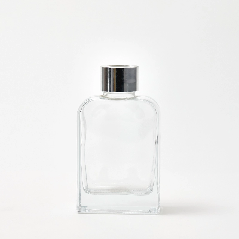 DIFFGLASS039_1_WEB 100ml Short Square Curved Clear Diffuser