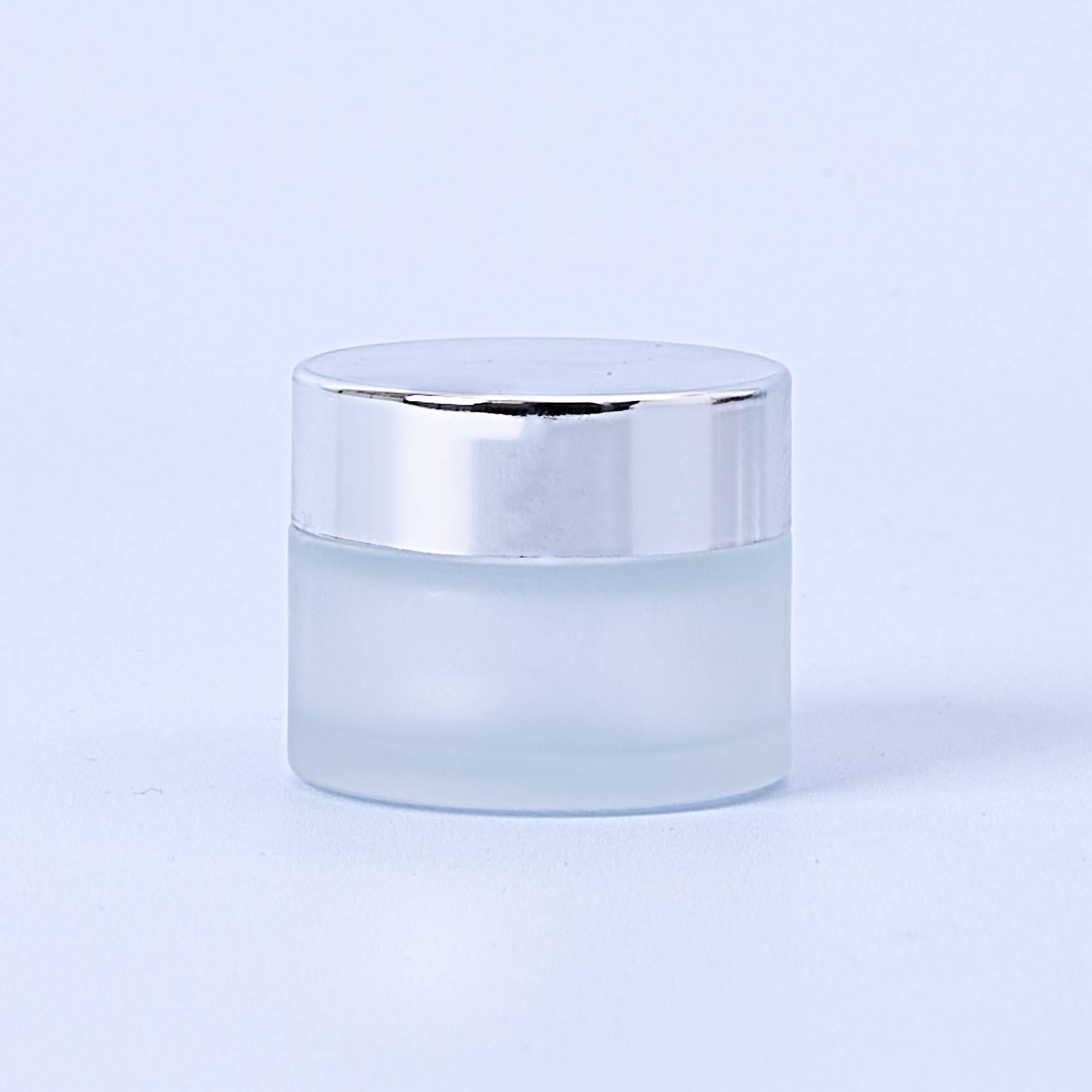 10019 15ml Frosted Jar With Silver Lid - Box of 10