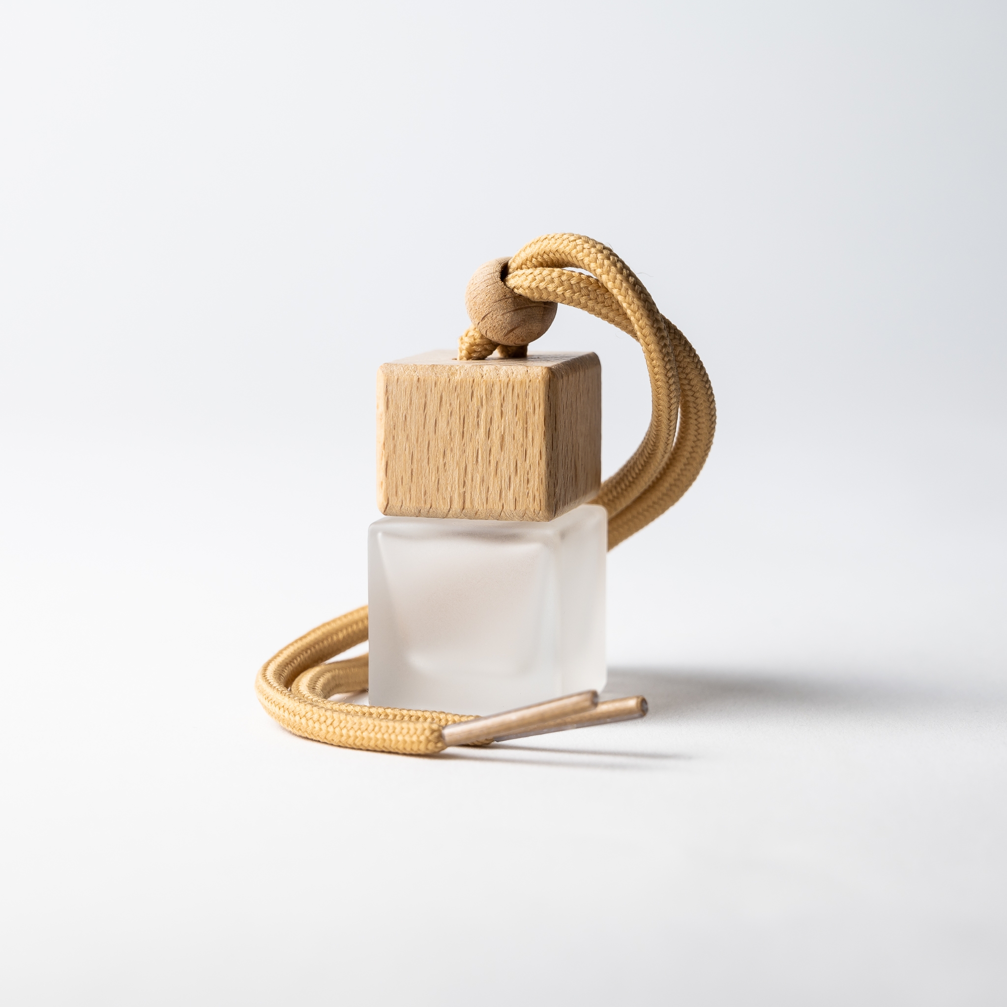 2822 Frosted Hanging Car Diffuser with Wooden Lid - Bag of 10