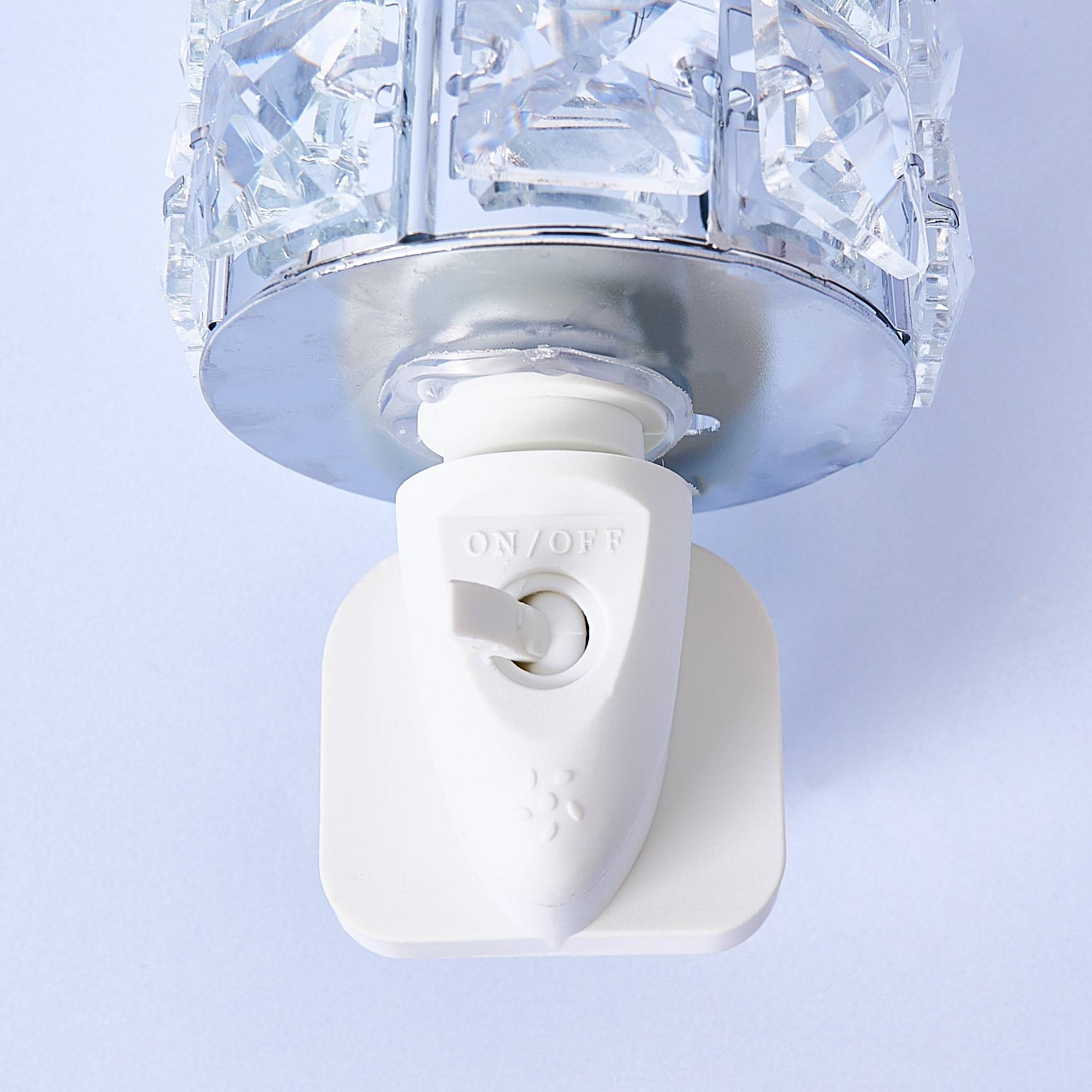 10782 Wax Warmer Square Crystals Plug-In