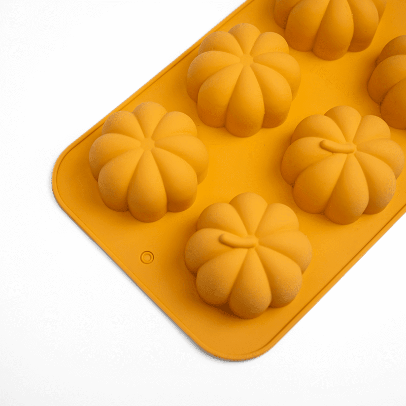 13028 6 Pumpkins Silicone Mould