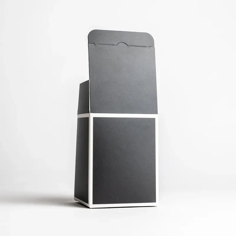 2846-800x800 20cl Black Candle Box With White Rim