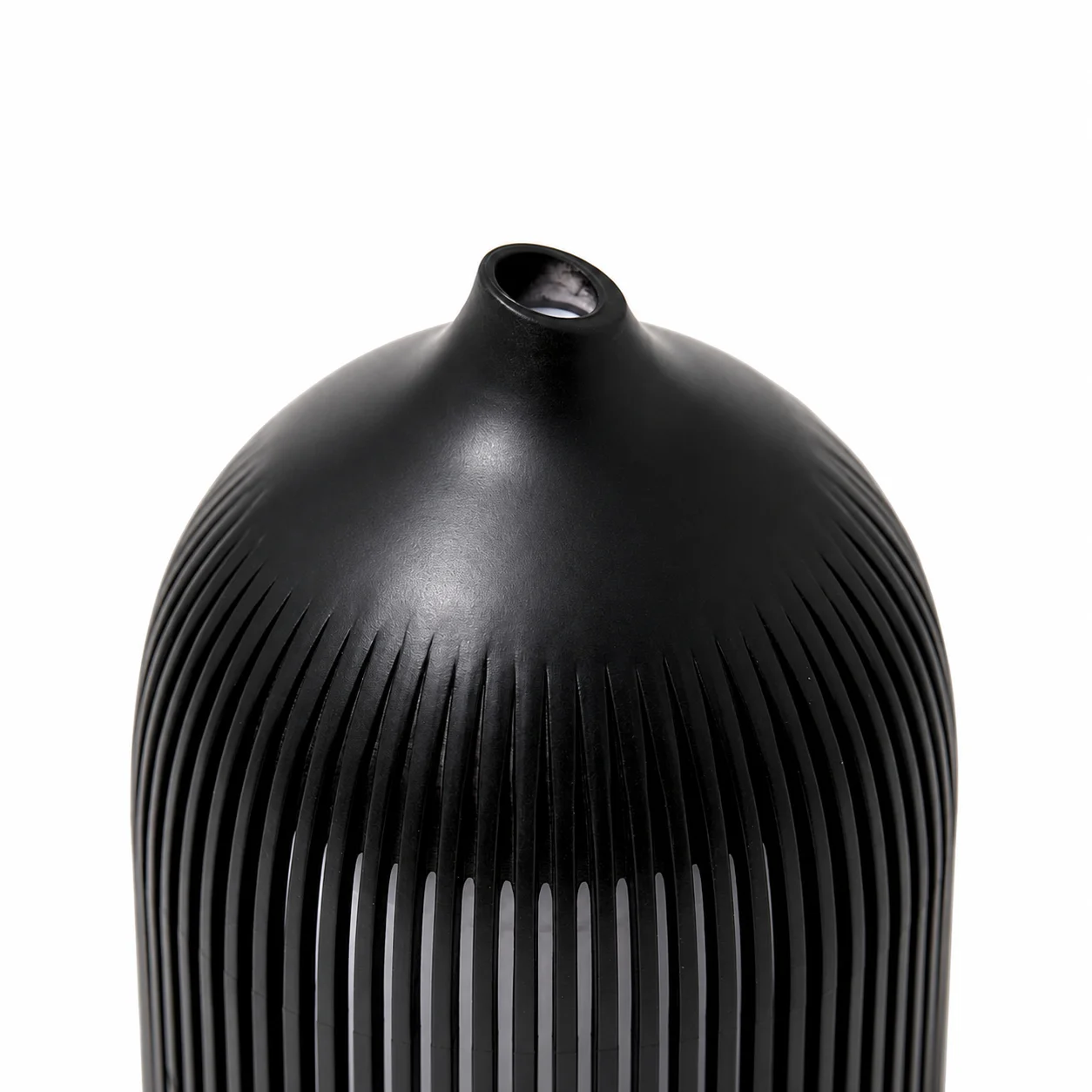 Black Plastic Ribbed Electric Aroma Diffuser Black Plastic Ribbed Electric Aroma Diffuser