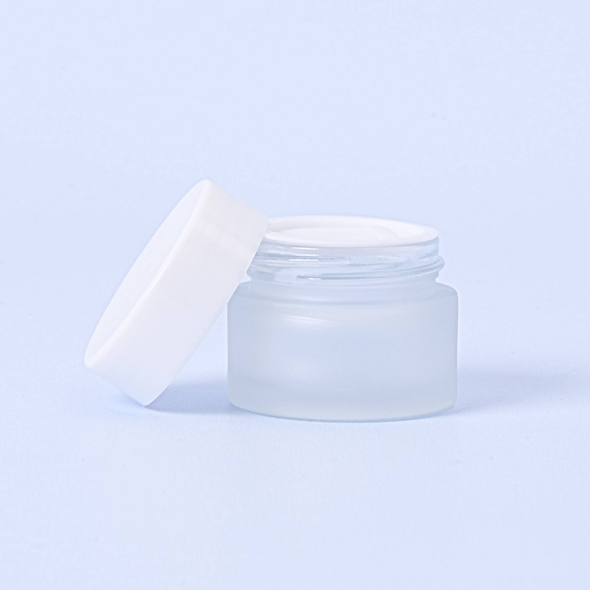 10008 15ml Frosted Jar With White Lid - Box of 10