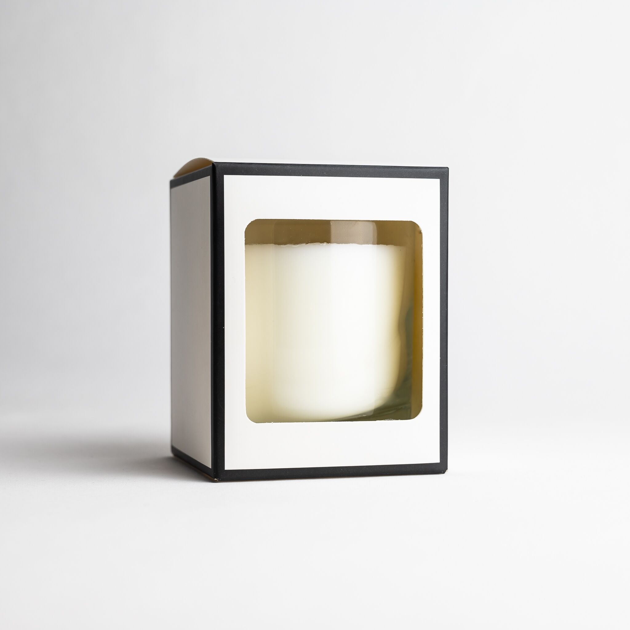2895 20cl White Candle Box With Black Rim With Window