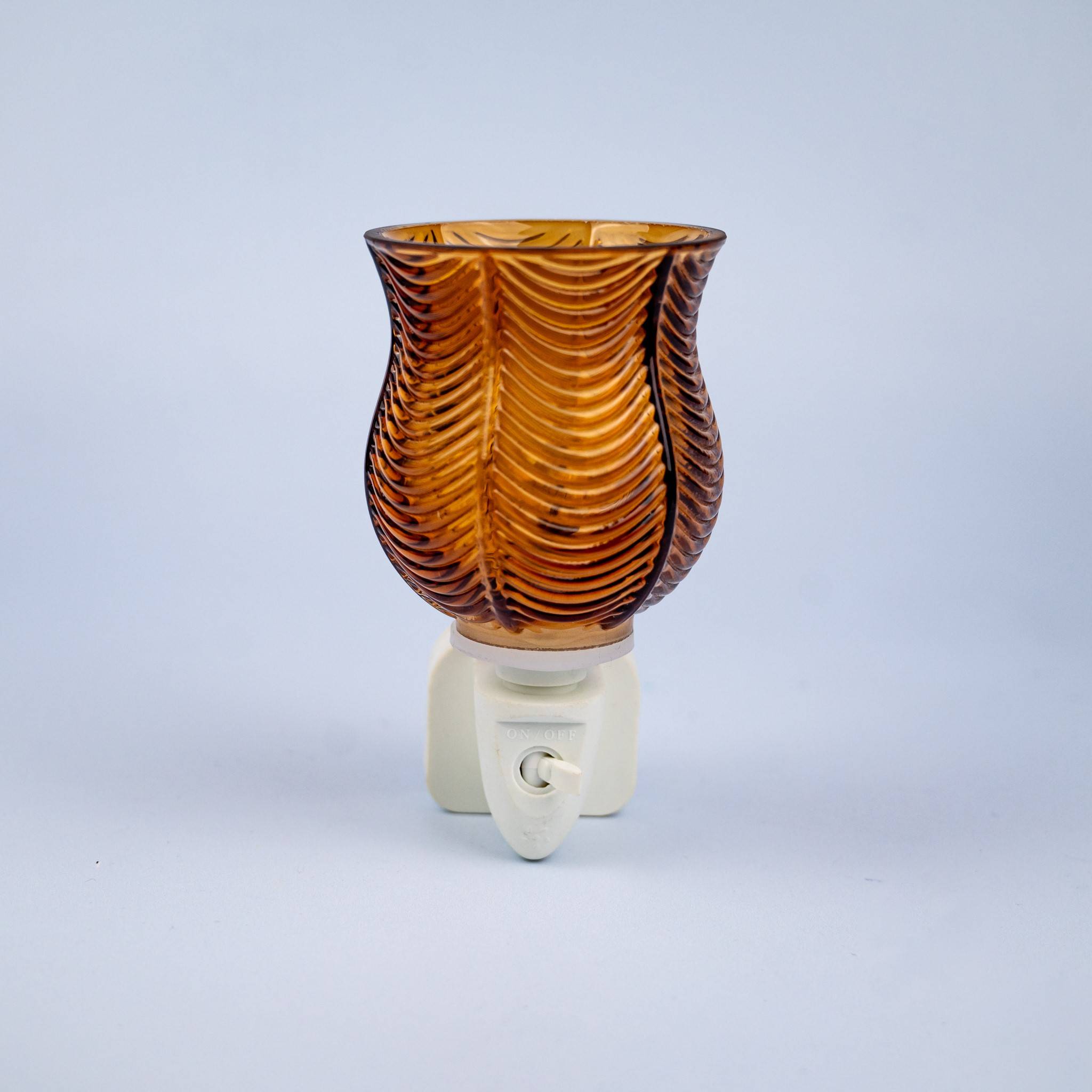 11975 Wax Warmer Ribbed Glass Plug-In Amber