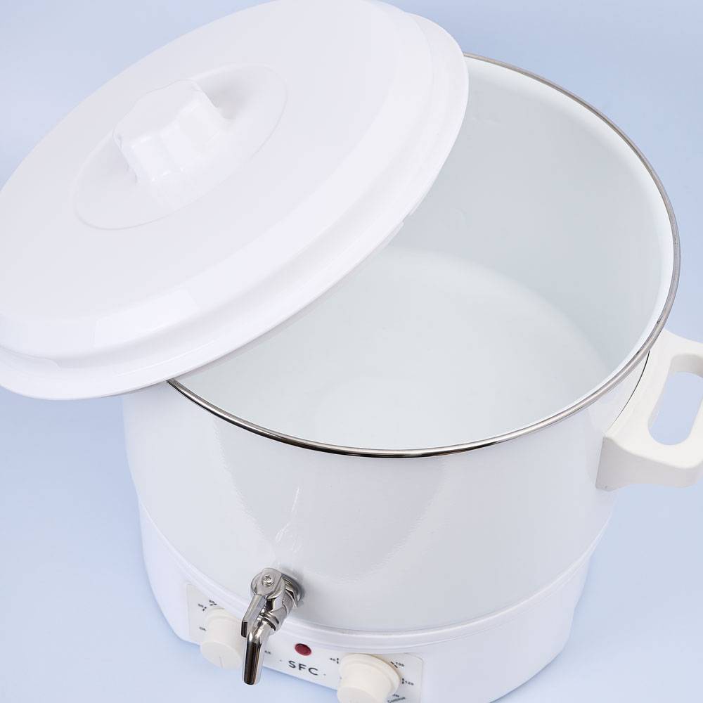 9190 SFC 16L Wax Melter - White Enamel - Lid